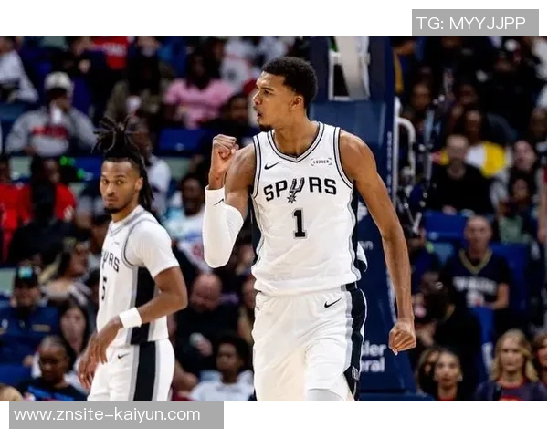 NBA赛事回顾：雄鹿遭骑士逆袭快船不敌76人雷霆轻取鹈鹕展现强势表现